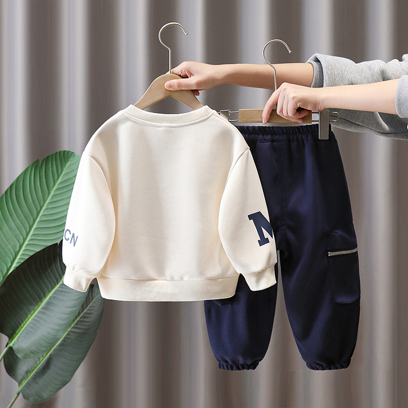 7789 traje de suéter para niños primavera y otoño ropa deportiva casual 2025 nuevo traje de primavera para niños guapos de dos piezas primavera