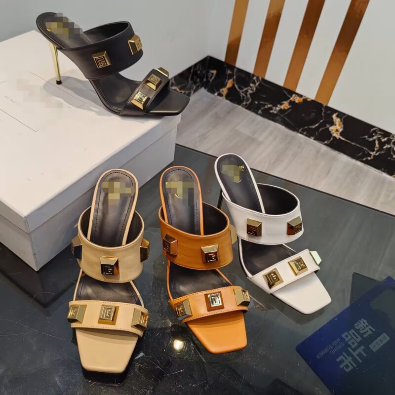2026 New Style Square-Toe Solid Color Genuine Leather Open-Toe Metal Buckle Fashionable Sexy Runway Trend Women's Stiletto High Heel Sandals