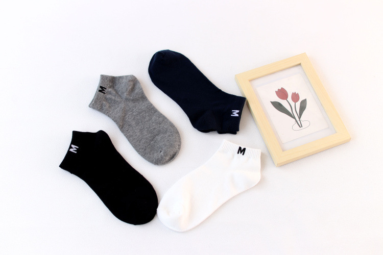 Sports Solid Color Cotton Jacquard Socks display picture 1