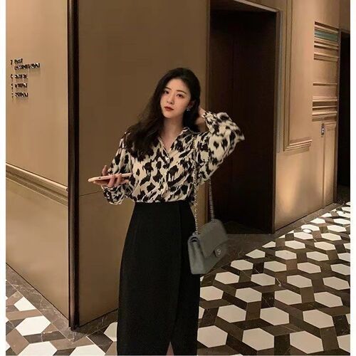 Plus-size women's streetwear shirts and skirts for autumn and winter, fashionable, slimming, stylish, professional temperament, mature woman style set