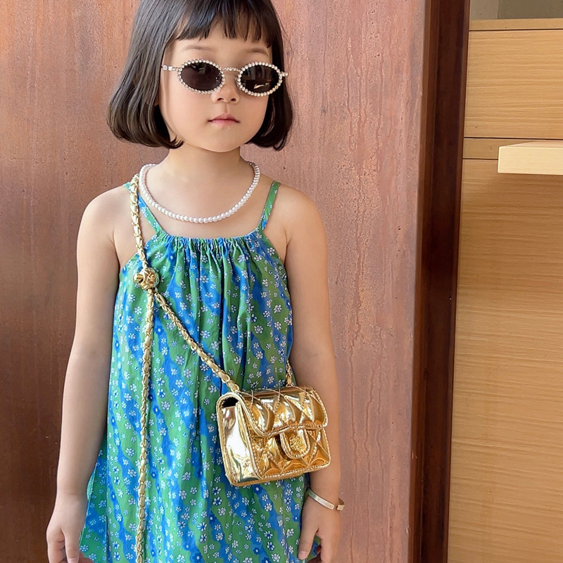 Bolso de hombro coreano para niños y niñas, bolso de moda láser de diamante brillante para niños, bolso de mochila para niños 2024 nuevo tipo de bolso de comercio exterior para niños