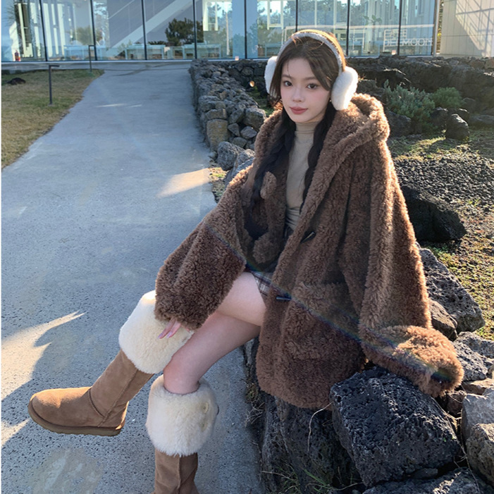 "Teddy Horn" All Wool Age-reducing Hooded Lamb Wool Sheep Shearer Fur Coat