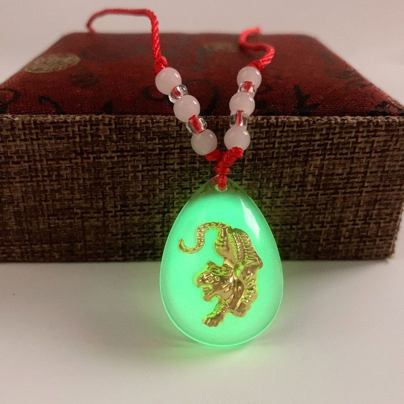 Luminous crystal zodiac [Tiger] red rope