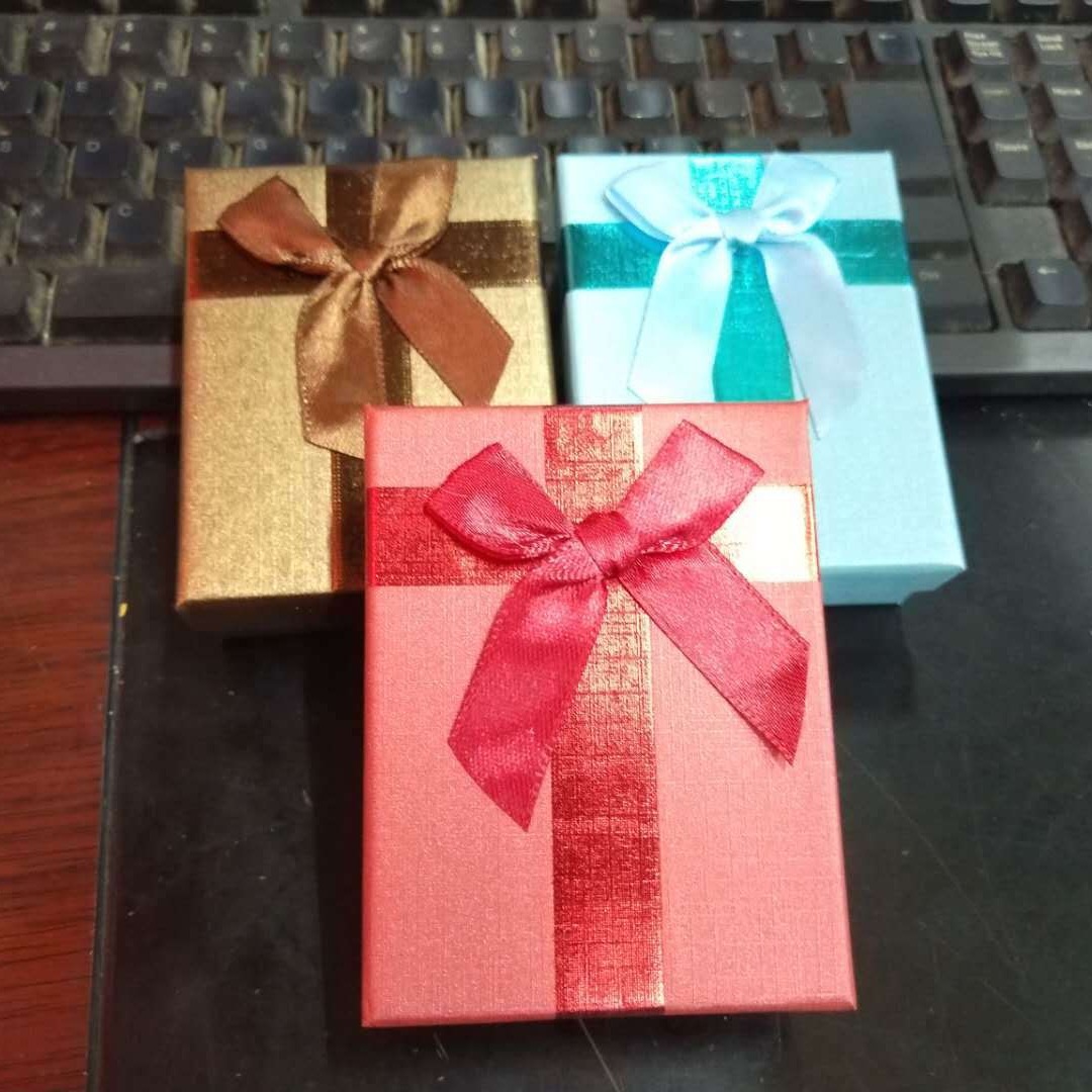 网络热销直播7*9烫金十字蝴蝶结吊装项链套装首饰包装礼品盒