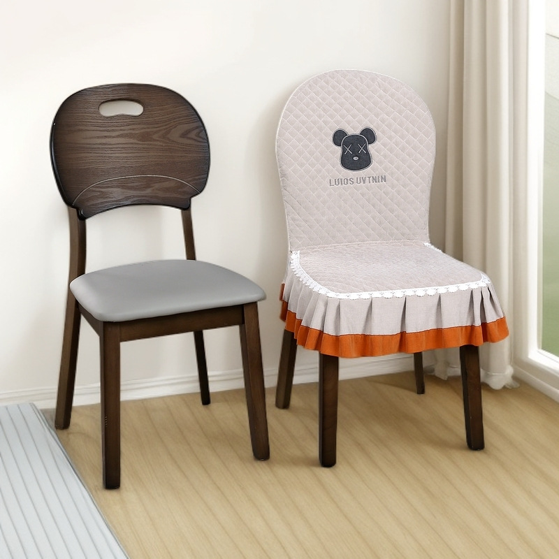 젊고 활력 넘치는 베이지