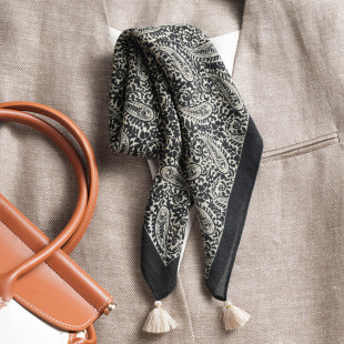 �����ׁ��ڰ�ɫ�������½zëС�����z��Ů70�o�i��������С����