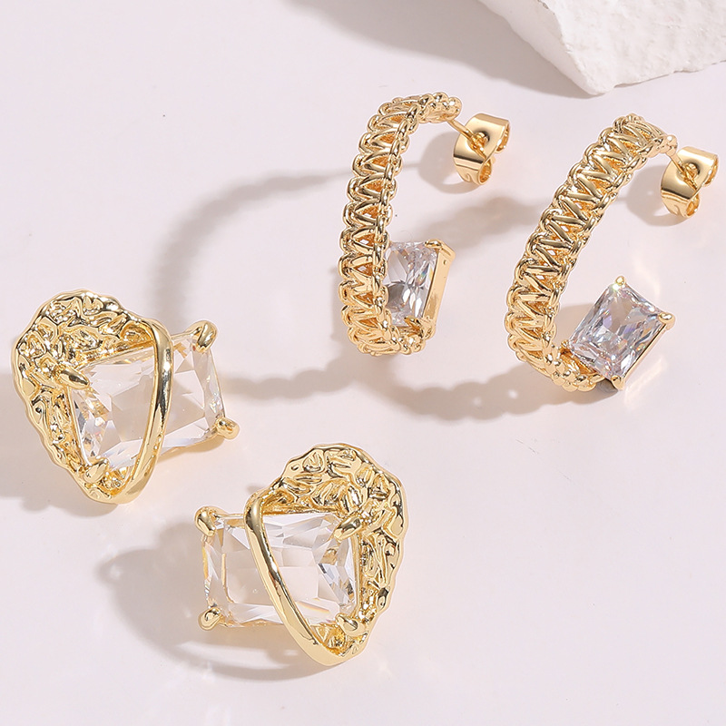 Fashion C Shape Copper Inlay Zircon Ear Studs 1 Pair