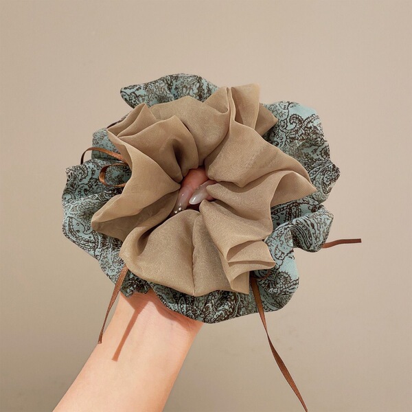 Korean-Style Heavy-Duty Brown Bow Hair Tie for Women, High-End and Elegant, Oversized for Ponytails and Bun Hairstyles
