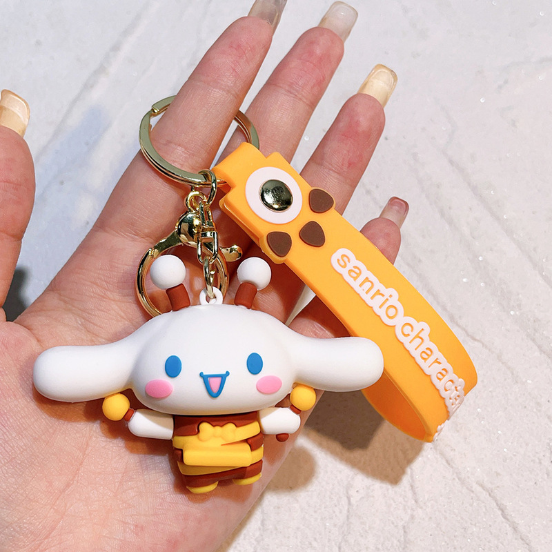 2024 女装サンリオ人形猫クリエイティブガレージロミキーホルダースクールバッグペンダントカップル小さなギフト卸売|undefined