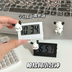 新型のパチャ犬のミニは夜光の小さい台の時計がなくて、携帯してかわいいです。
