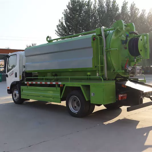 国六吸污车 环卫大型清洗抽污车罐体容积可选