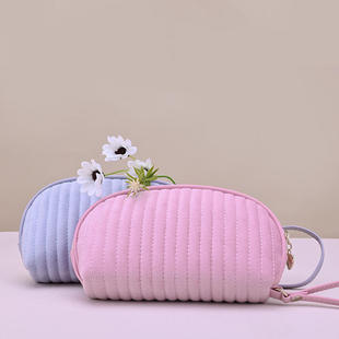 PU�g�޻��y���ܿpС̖���ð���ˮ��y�ռ{��Ƥ��ϴ����