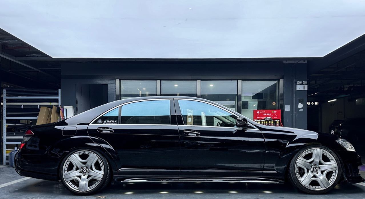 Suitable for Mercedes-Benz S-Class W221 Modification and Upgrade to New W223 Side Skirt Original Car Buckle Installation