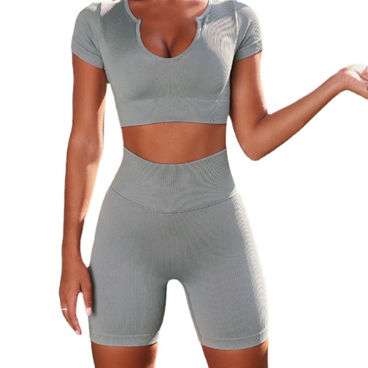 跨境ins无缝性感瑜伽服套装大U领短袖大竖条纹运动高腰短裤健身服