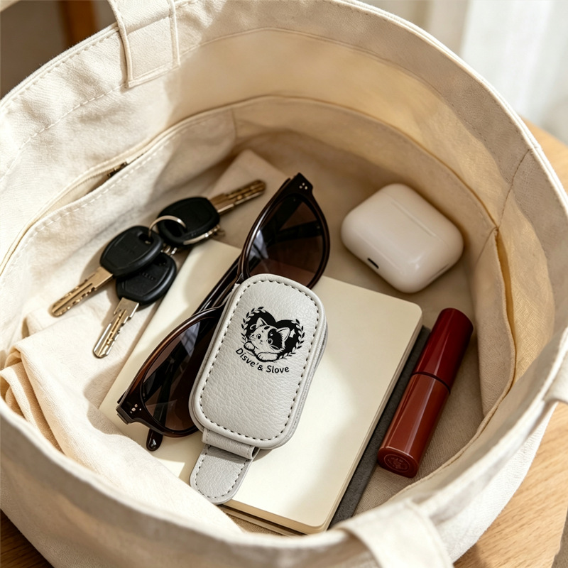 Cross-border bestseller sunglasses holder, creative car sun visor storage, gray heart-shaped kitten car glasses clip