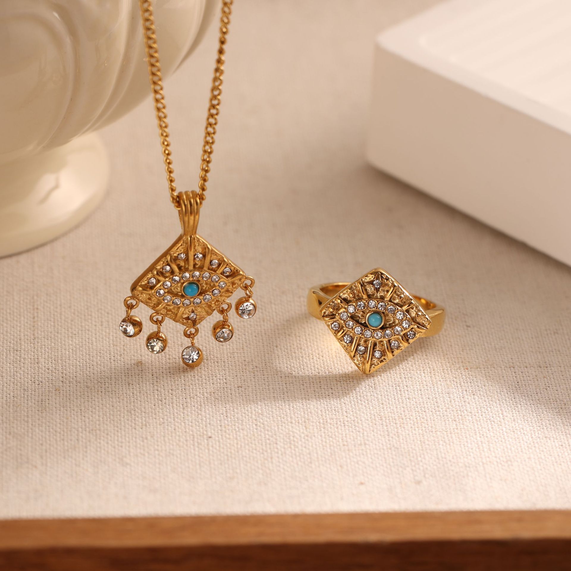 Tiana acero titanio diablo ojo cuadrado collar conjunto de anillo de acero inoxidable 18k diamantes de oro zircon joyas de nicho