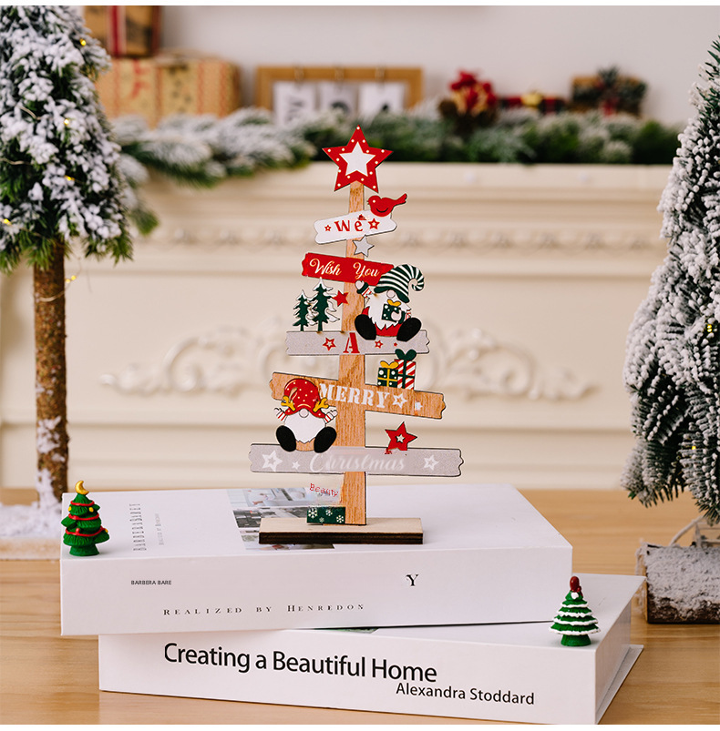 Kalėdinės stalo dekoracijos, angliškos raidės, medinė lėkštė pagyvenusiems žmonėms, sniego senio nykštukas, mediniai papuošalai pagyvenusiems žmonėms_voghion.com