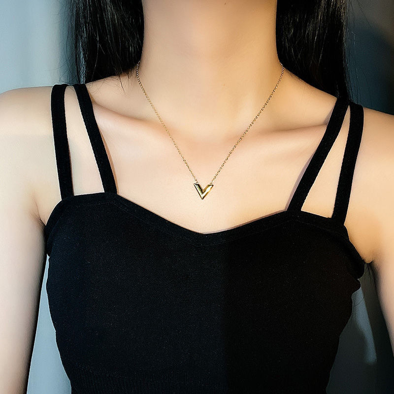 Simple Style Letter Titanium Steel Gold Plated Pendant Necklace 1 Piece