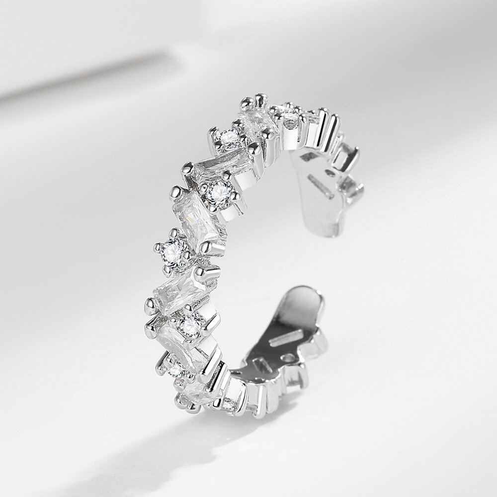 Cross-border hot sale new geometric shaped diamond shaped zircon ring female European and American creative engagement gift ring