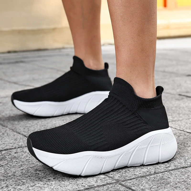 软底情侣飞织运动鞋潮流撞色弹力袜子鞋女厚底增高一脚蹬休闲鞋男