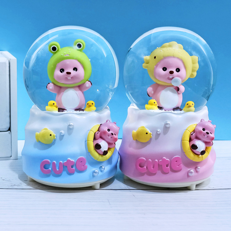 Nueva bola de cristal de mapache rosa pequeña, nieve, caja de música luminosa, luz nocturna, caja de música de regalo, artesanía de una pieza