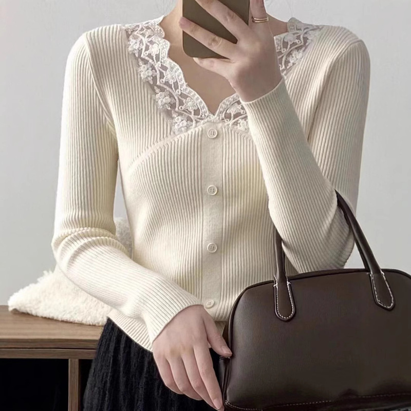 2024 Fashion Good-looking Autumn and Winter New Korean Style Gentle Sweet Style V-neck Lace Stitching Breasted Long Sleeve Top for Women