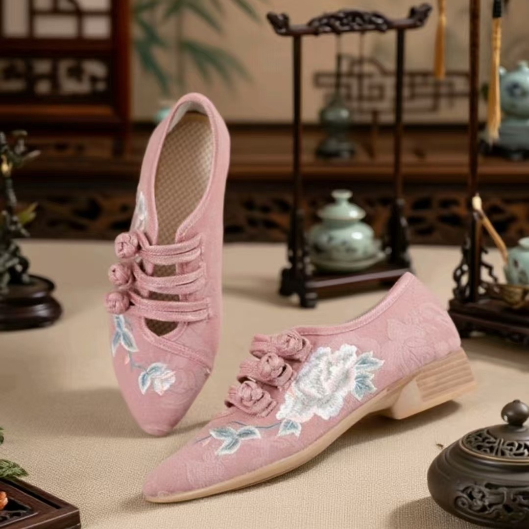 木纹底 方跟  单鞋 绣花布鞋玛丽珍少女花朵淑女时尚古风女鞋