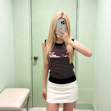 ���͸߰�26��С��ϵ����ײɫ��ĸ����ʱ�б�����֯������Ů