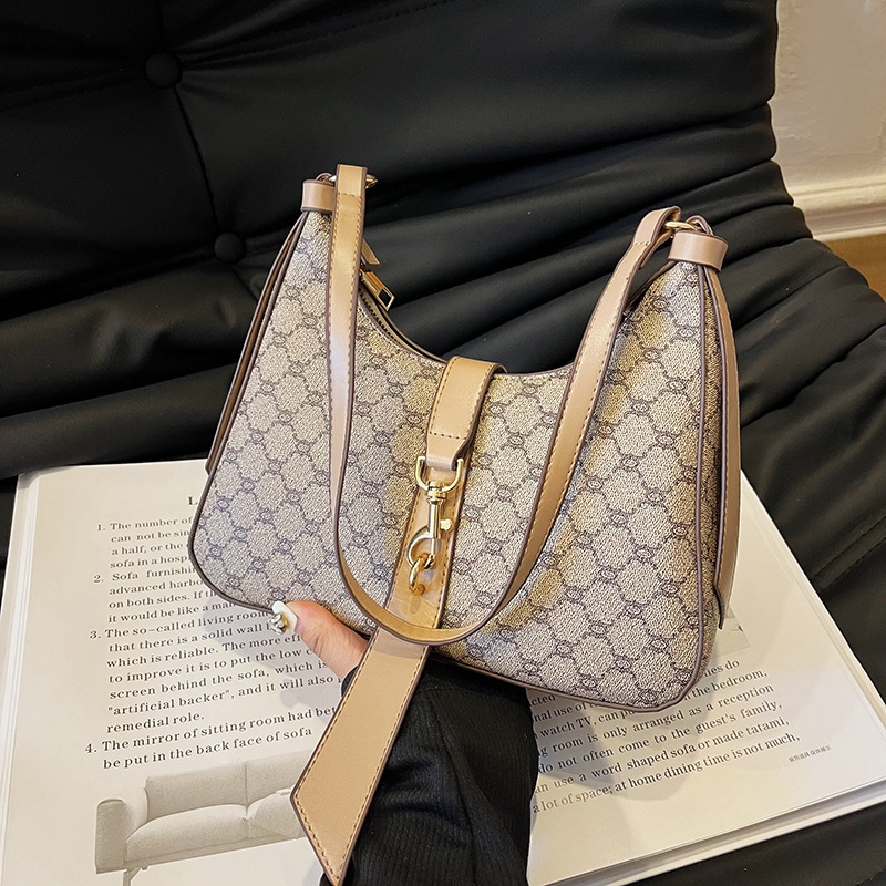 High-end armpit bag for women, versatile summer 2023 new fashion one-shoulder niche design retro print crossbody bag_voghion.com