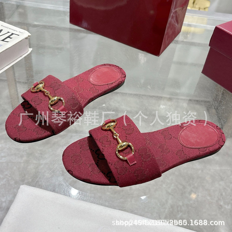 Gujia 2025 New Summer Beach Flats Open-Toe Round-Toe Lightweight Versatile Outer Wear Lazy Slip-On Slippers for Women Gujia 2025 New Summer Beach Flats Open-Toe Round-Toe Lightweight Versatile Outer Wear Lazy Slip-On Slippers for Women