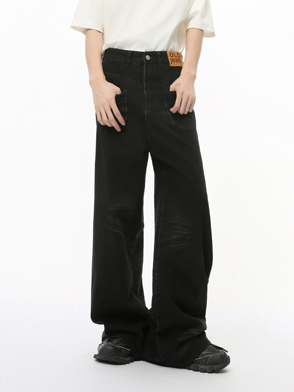 MTLCLOTHES Ropa de hombre | Nuevos productos de otoño, jeans rectos drapeados con diseño de bolsillo inverso personalizado de nicho