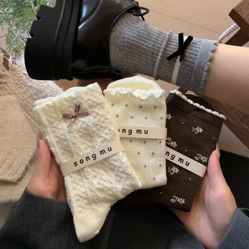 Lace Socks for Women, Mid-Calf Socks, Spring and Summer Cotton Socks, Bowknot Floral Retro Korean Style Japanese Spring Long Socks Lace Socks for Women, Mid-Calf Socks, Spring and Summer Cotton Socks, Bowknot Floral Retro Korean Style Japanese Spring Long Socks