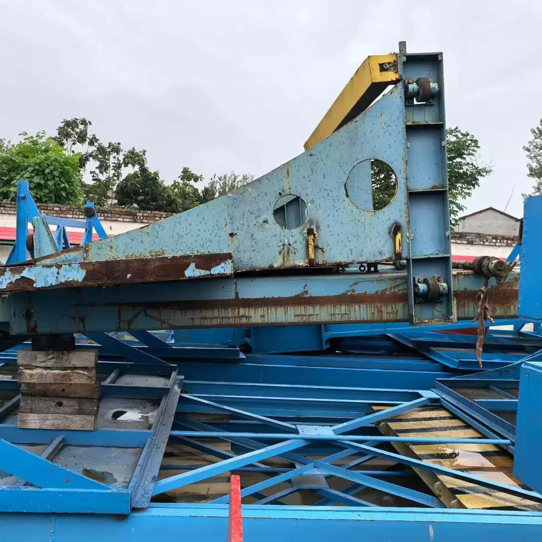 焊接升降平台，5套。全自动高空作业平台，低价出