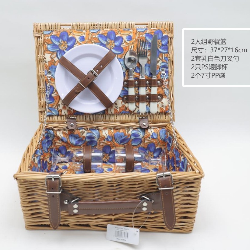 Punto de fábrica de ratán portátil con tapa de almacenamiento cesta de frutas cesta de regalo al aire libre con vajilla cesta de picnic de sauce americano