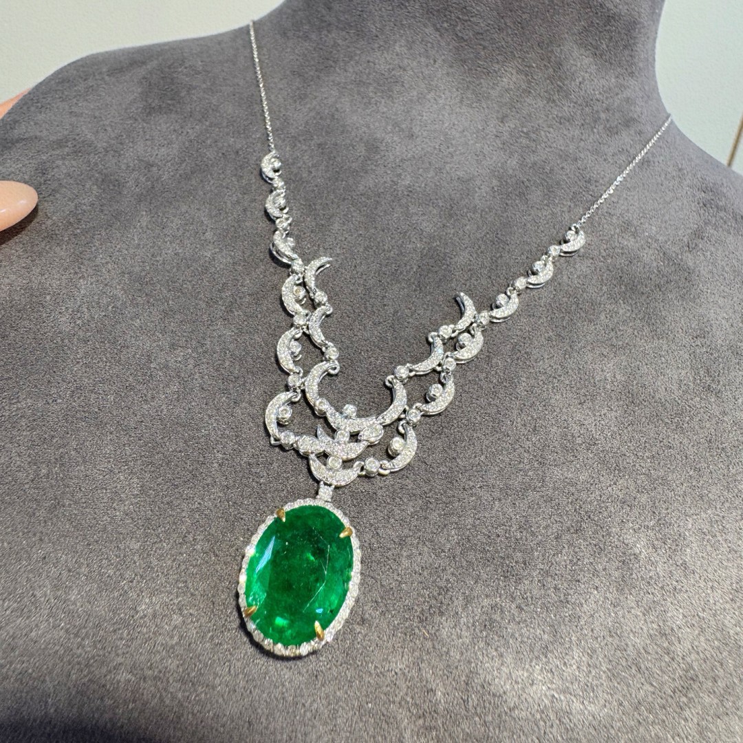 Organic necklace