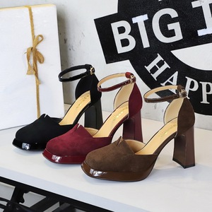 7729-K103 Korean Summer Edition Hollow One Button High Heel Sandals Coarse Heel Square Head Suede Waterproof Platform Hi