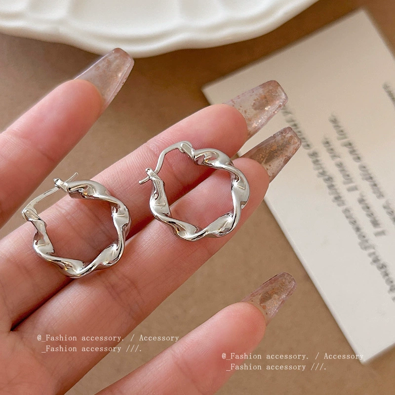 Серьги (универсальные) женские, светлая роскошь серебристые и золотистые тона, набор разного стиля