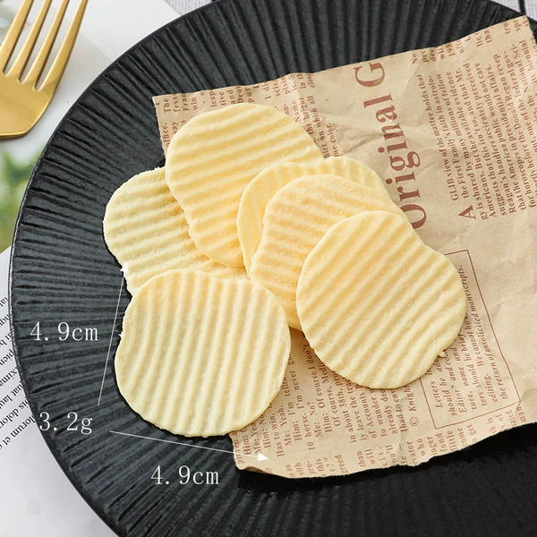 Wavy Potato Chips-Model Model