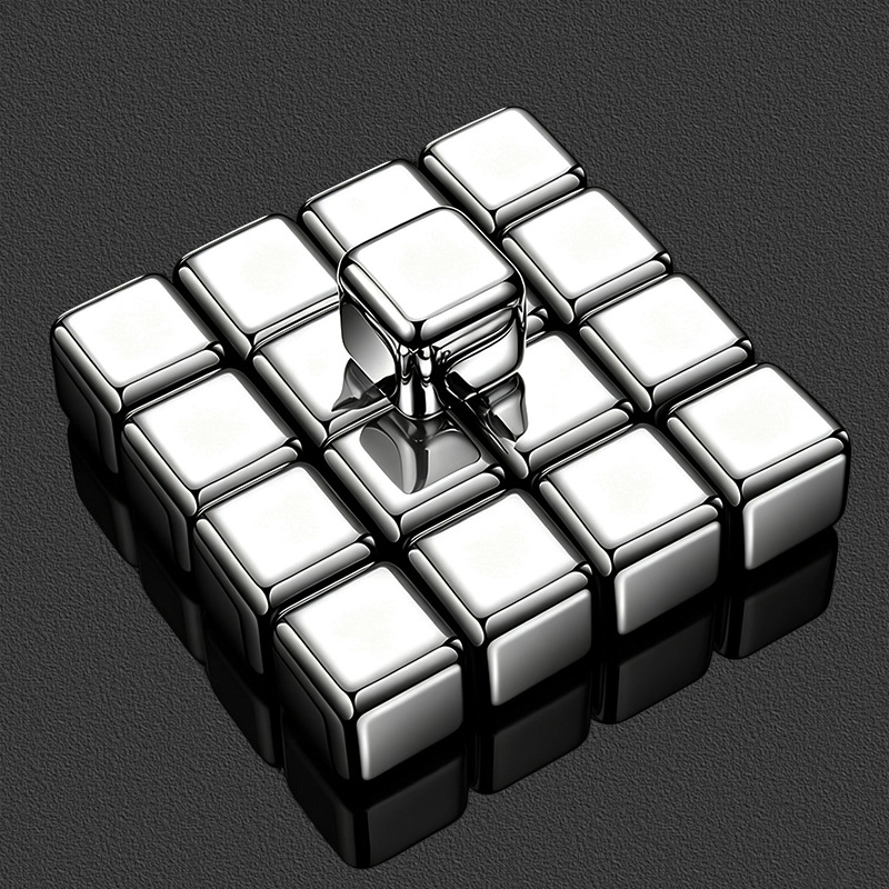 Cross-border 304 stainless steel ice cubes for bars, whiskey ice stones, quick-freezing metal ice cubes, creative barware with logo