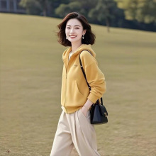 2025短款显瘦减龄漂亮洋气小个子百搭黄色连帽卫衣外套女早春新款