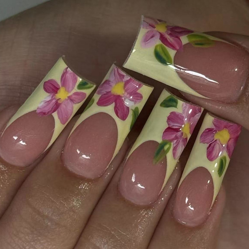 24 Medium Rectangular Yellow French Pink Flower Graffiti Pastoral Style False Nail Nail Nail Nail Nail