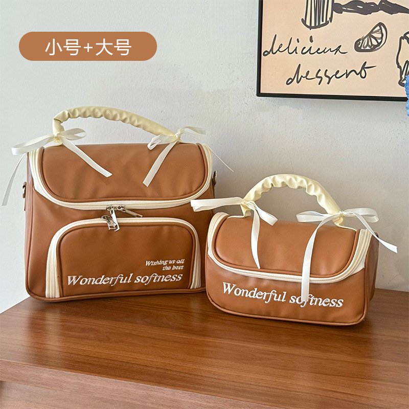 Bolsa de maquillaje de arco de corazón de niña portátil, bolsa de almacenamiento portátil, bolsa de lavado impermeable de gran capacidad