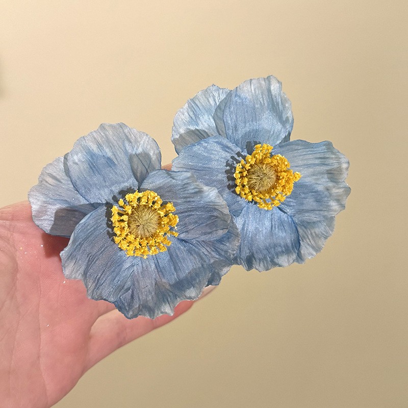 Pendientes de borla de flores de tela de aguja de plata Pendientes de estilo de vacaciones junto al mar