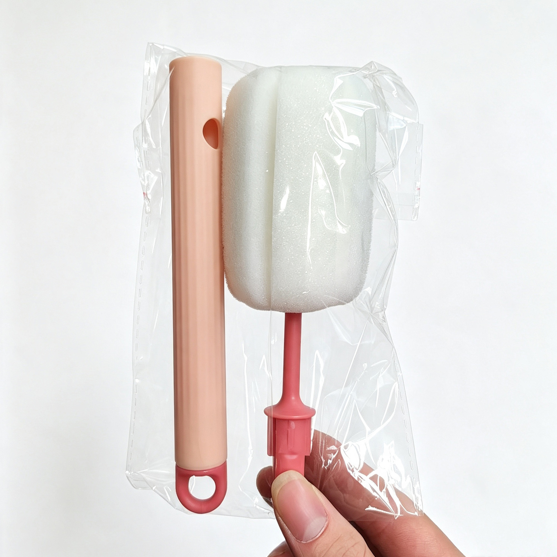 Cepillo para tazas de mango largo, nuevo modelo, cepillo de limpieza con esponja para el hogar con cabezal reemplazable para lavar tazas y platos.