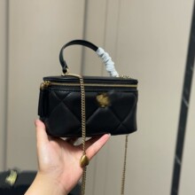 跨境26新款T家B真皮化妆盒包kiraVanity斜跨包百搭休闲女包高级感