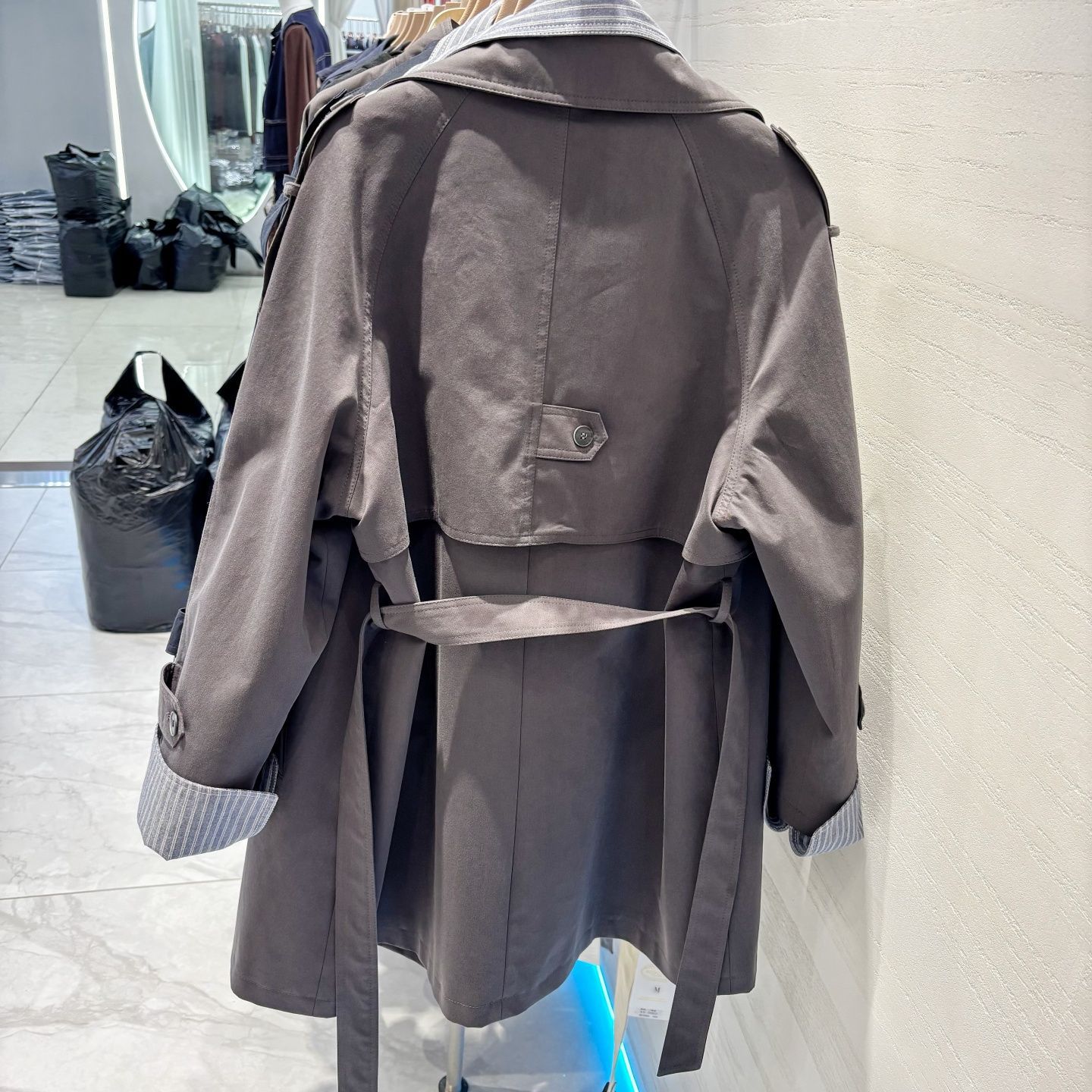 Zweiteiliger Trenchcoat mit Streifenmuster für Damen, mittellang, Frühjahrskollektion 2026, Business-Look, locker, lässig_voghion.com