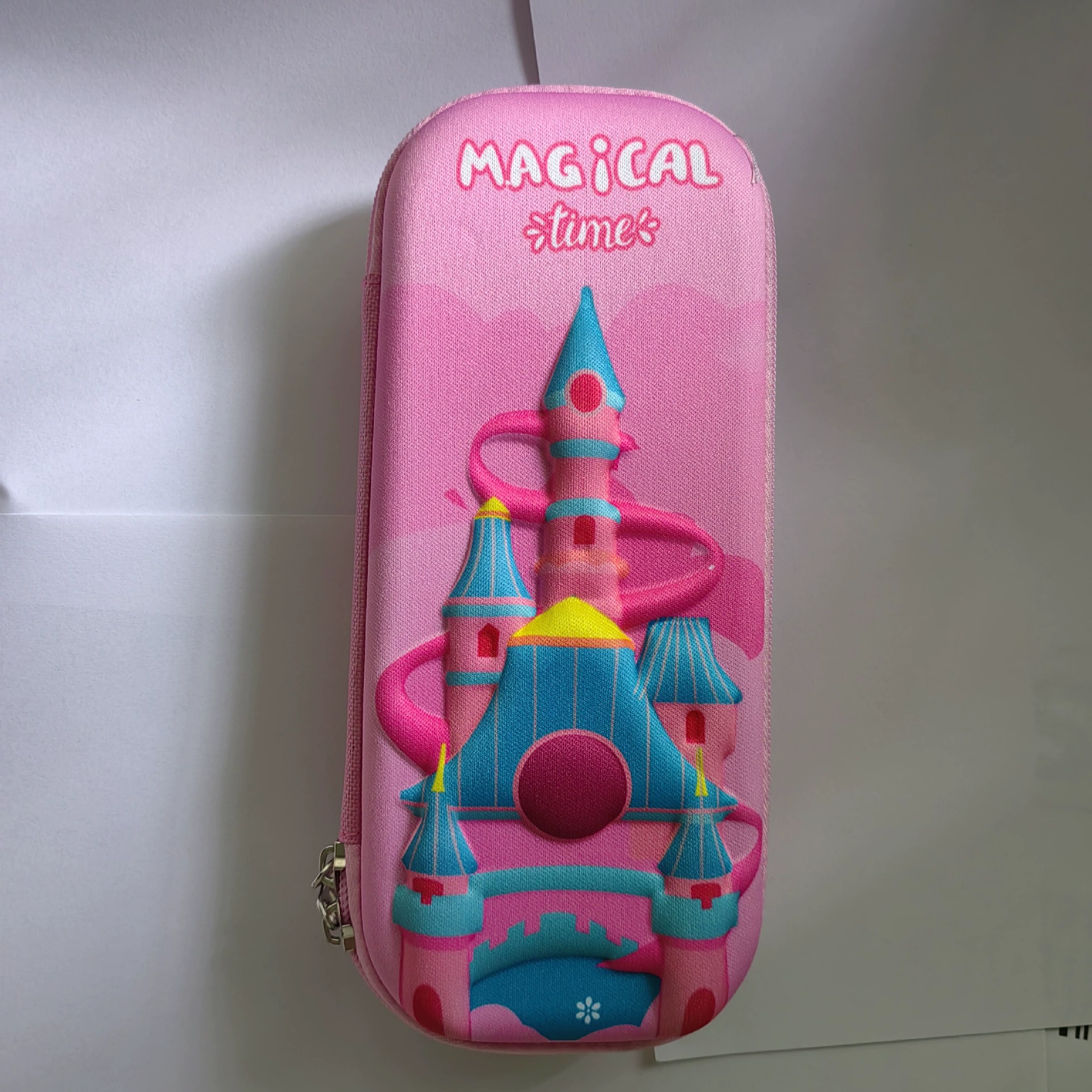 Three dimensional cartoon children's capacious pencil case for elementary school students, wholesale, fall protection