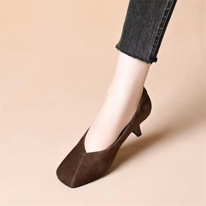 zapatos de tacones negros para mujeres 2026 nuevo trabajo profesional de primavera y verano poco profundo zapatos de viaje de punta de tacones delgados