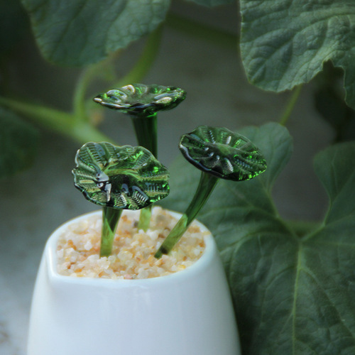 Zibo glazed small ornaments, Boshan specialty glass products, lotus lotus leaves, potted plants, bonsai crafts, tabletop bean sprouts
