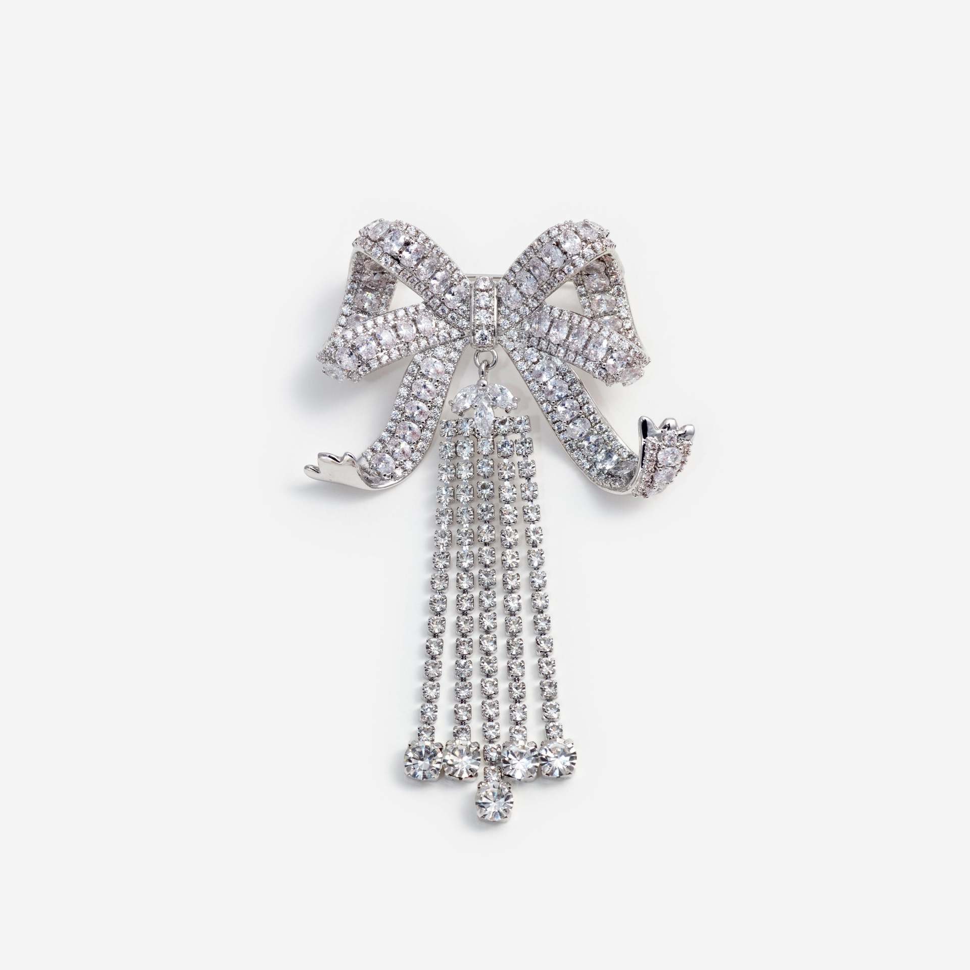 Europa y los Estados Unidos nuevos broches de arco con bordas trajes de diamante sofisticados accesorios de moda broche
